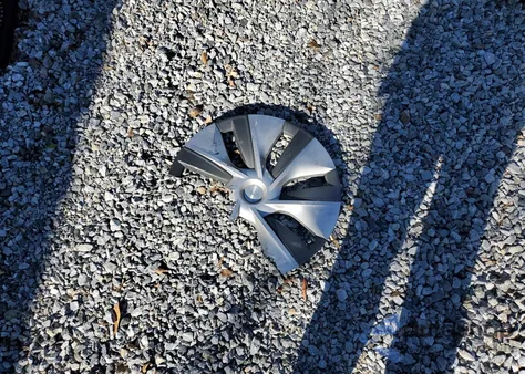 2022 Tesla Model Y из США, поврежденный, VIN 7SAYGDEE7NF426774